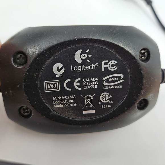 WII Disney Sing It Video Game Microphone CD Disc Along Song Logitech Karaoke - Picture 9 of 10